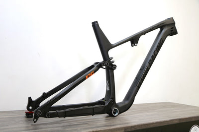 TITAN Cypher Carbon Frames Only (2022/23)