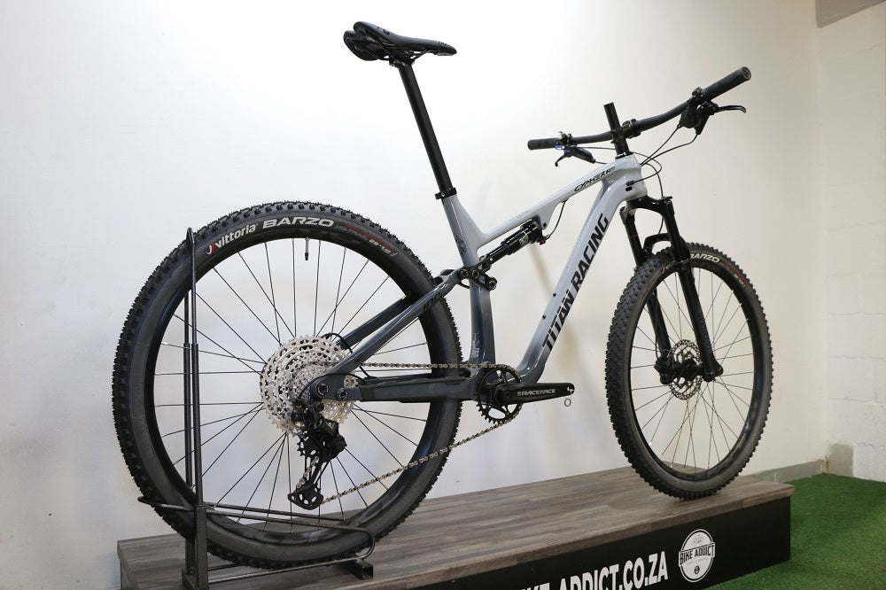 TITAN Cypher RS Carbon Expert (2023)