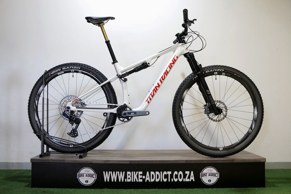 TITAN RACING Cypher Gen 120 DC Carbon Pro (2025) – Bike Addict