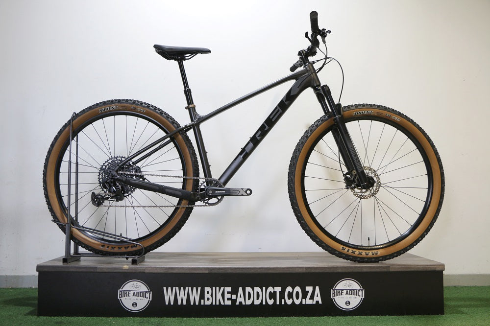 TREK Marlin 8 Medium (Pre-Owned)