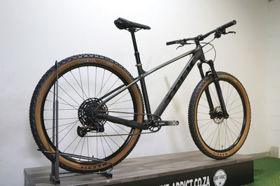 TREK Marlin 8 Medium (Pre-Owned)