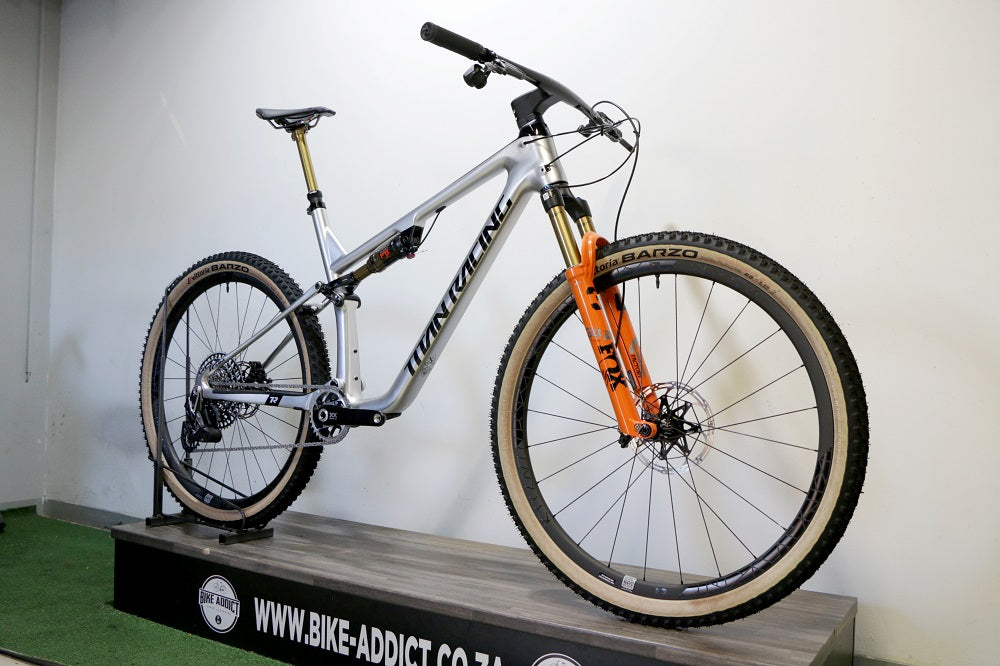 TITAN RACING Cypher Gen 2 120 DC Carbon Ultimate (2025) – Bike Addict