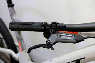 SCOTT Spark RC Team Issue TR AXS - Pastel Grey (2025)