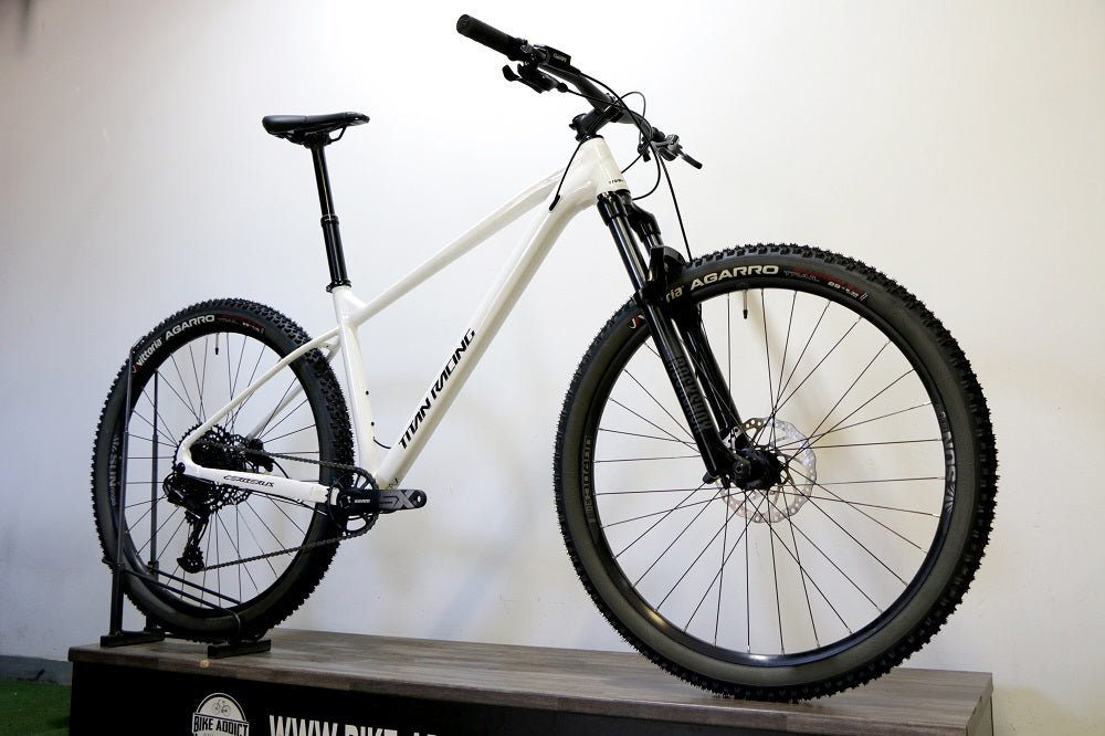 TITAN RACING Cerberus Dash Large (Custom)