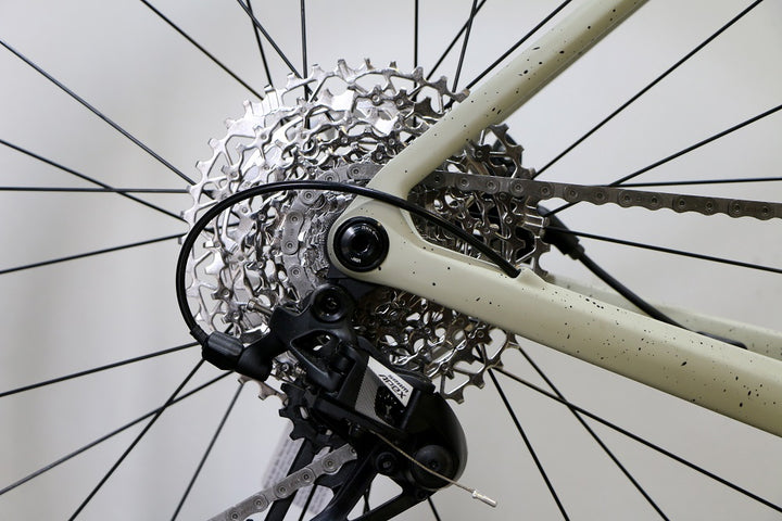 TITAN RACING Switch Gen 2 Carbon Expert (2026) – Bike Addict
