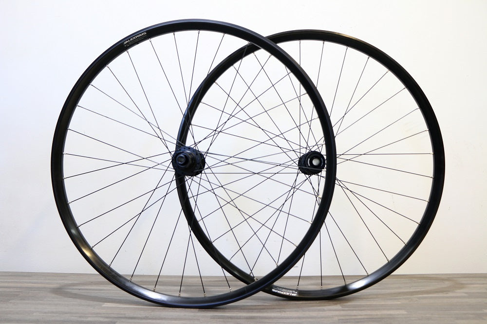 SYNCROS X-30 SE MTB Wheelset (OEM) – Bike Addict