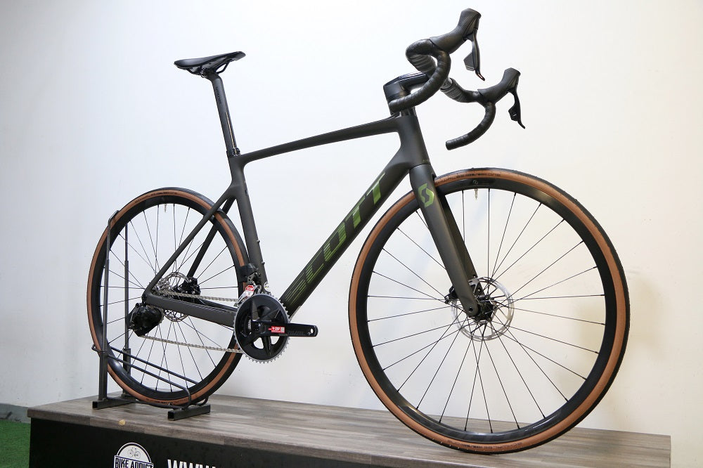 SCOTT Addict RC 30 Disc (2023) – Bike Addict
