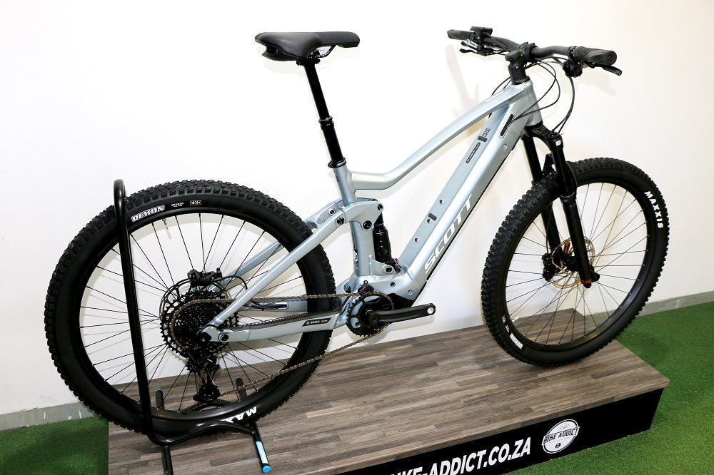 SCOTT Contessa Strike eRide 920 (2023) – Bike Addict